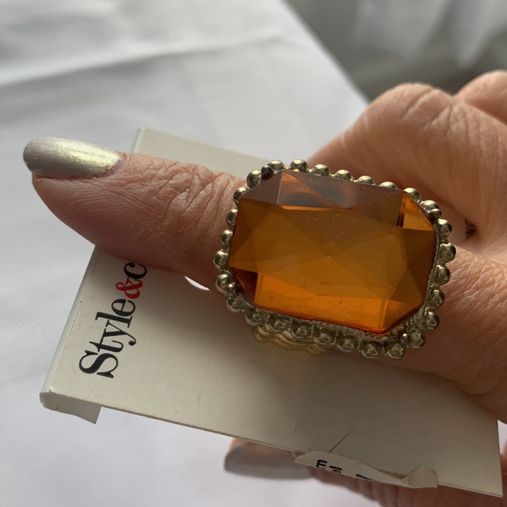 Ring - Picture 3 of 3